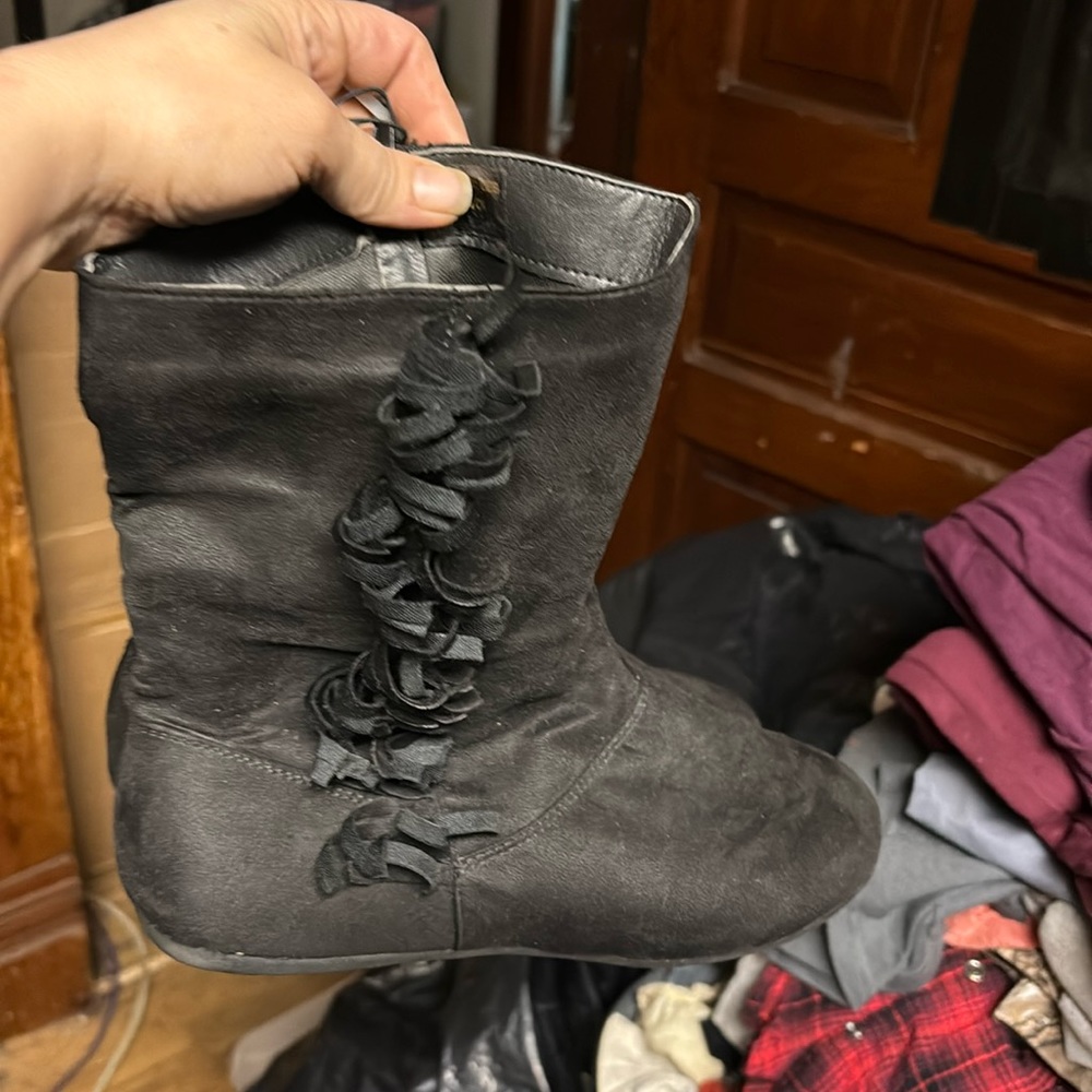 Brand new black boots with fringe